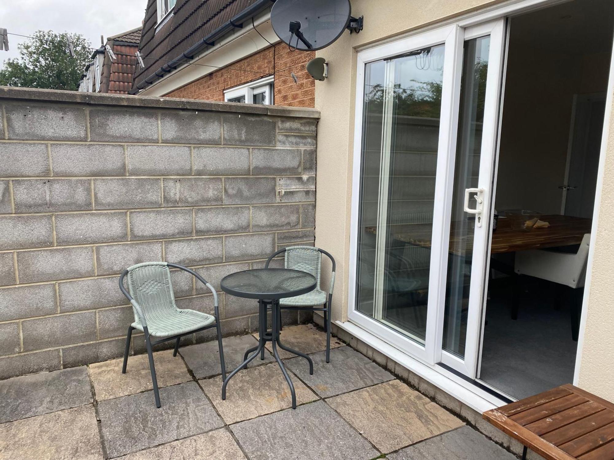 Rose Villa Bristol Exterior photo